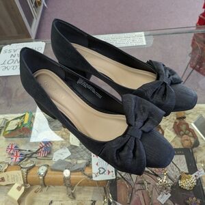 Crown & Ivy Black Bow Heels